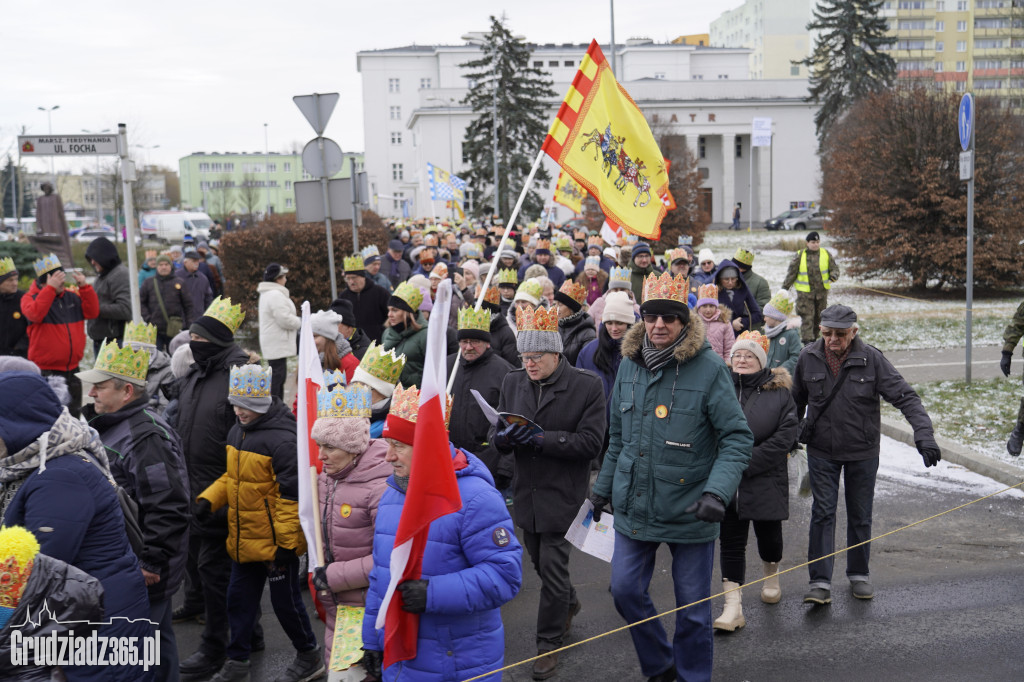 Ulicami Grudziądza po raz dziesiąty przemaszerował Orszak Trzech Króli