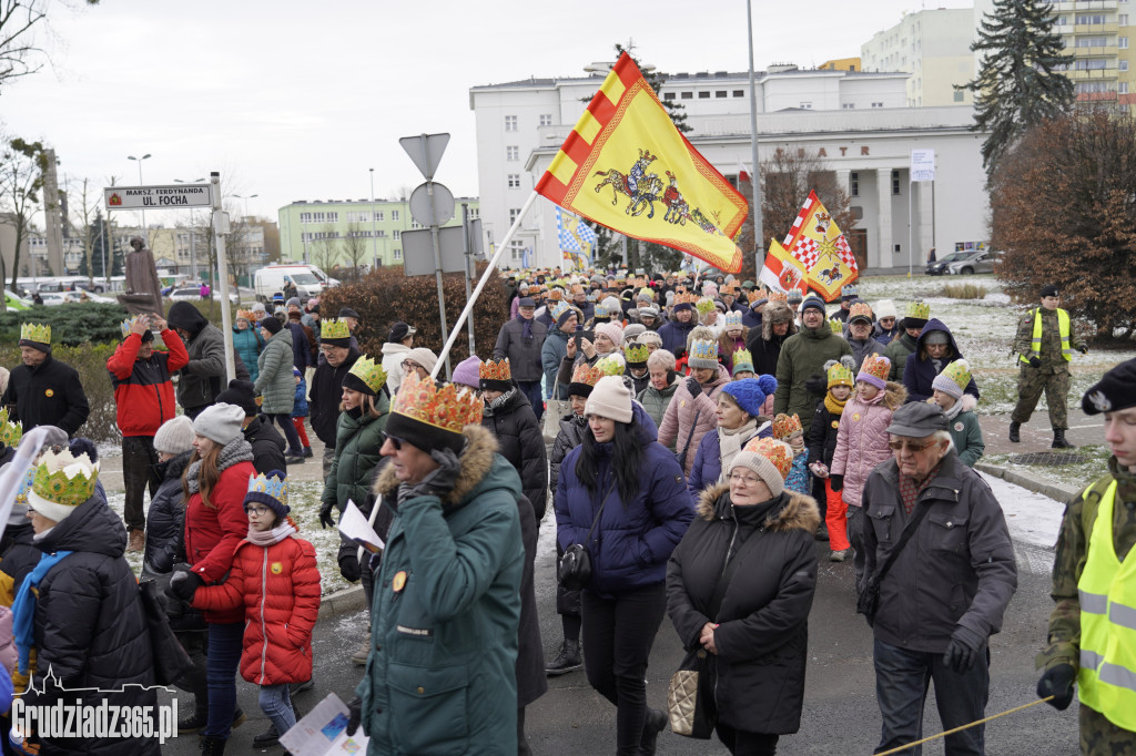 Ulicami Grudziądza po raz dziesiąty przemaszerował Orszak Trzech Króli