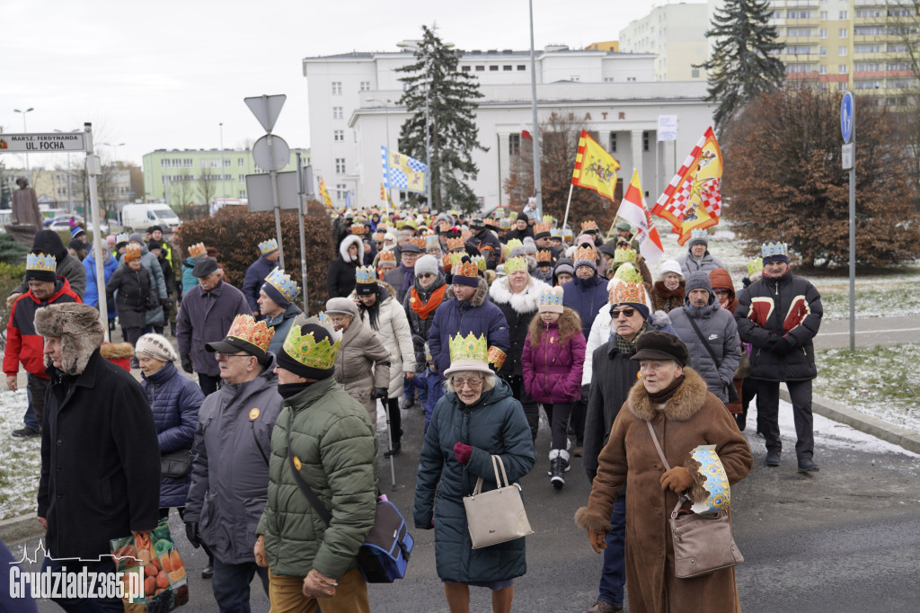 Ulicami Grudziądza po raz dziesiąty przemaszerował Orszak Trzech Króli