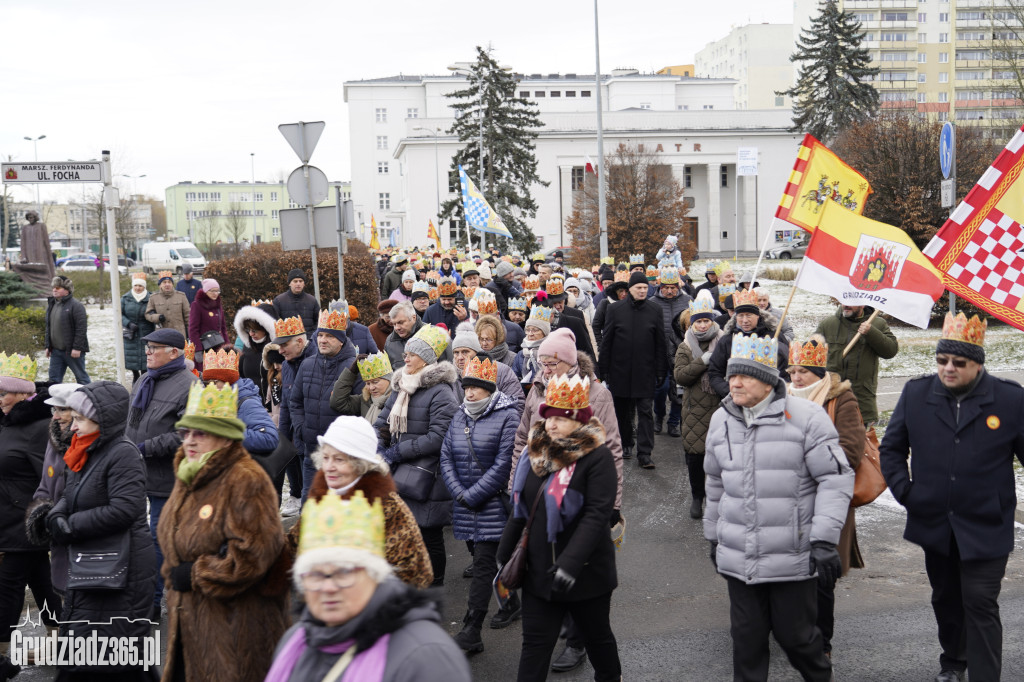 Ulicami Grudziądza po raz dziesiąty przemaszerował Orszak Trzech Króli