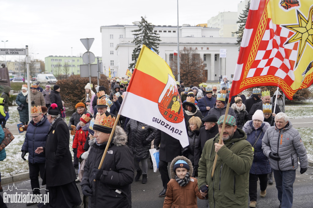 Ulicami Grudziądza po raz dziesiąty przemaszerował Orszak Trzech Króli