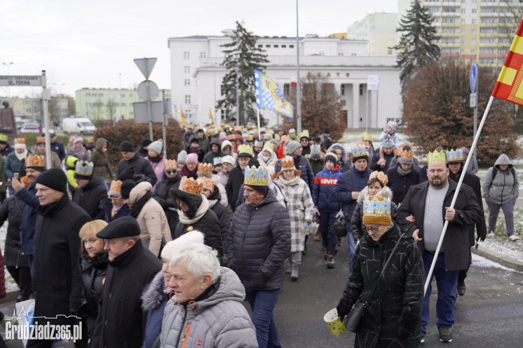 Ulicami Grudziądza po raz dziesiąty przemaszerował Orszak Trzech Króli