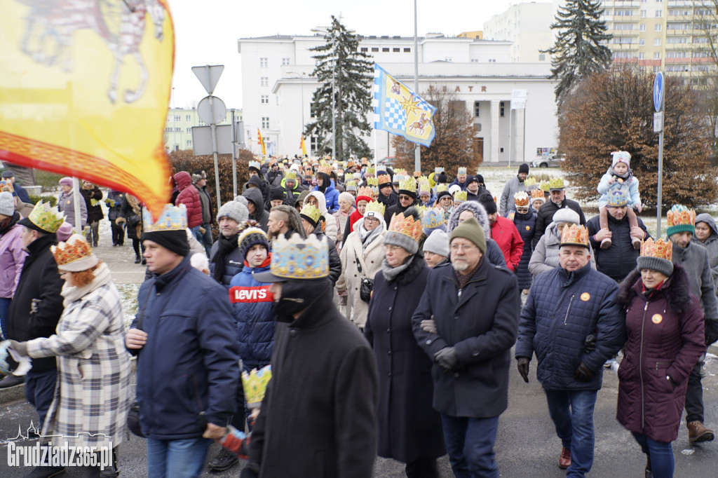 Ulicami Grudziądza po raz dziesiąty przemaszerował Orszak Trzech Króli