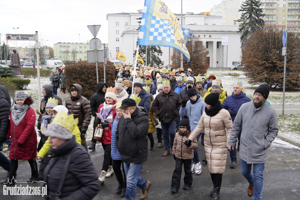 Ulicami Grudziądza po raz dziesiąty przemaszerował Orszak Trzech Króli