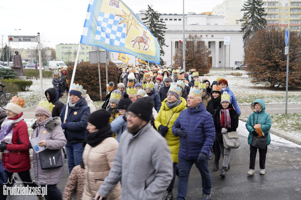 Ulicami Grudziądza po raz dziesiąty przemaszerował Orszak Trzech Króli