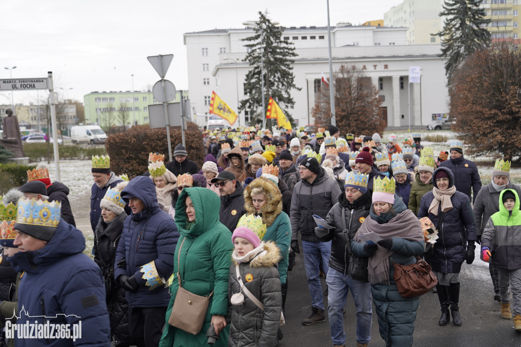 Ulicami Grudziądza po raz dziesiąty przemaszerował Orszak Trzech Króli