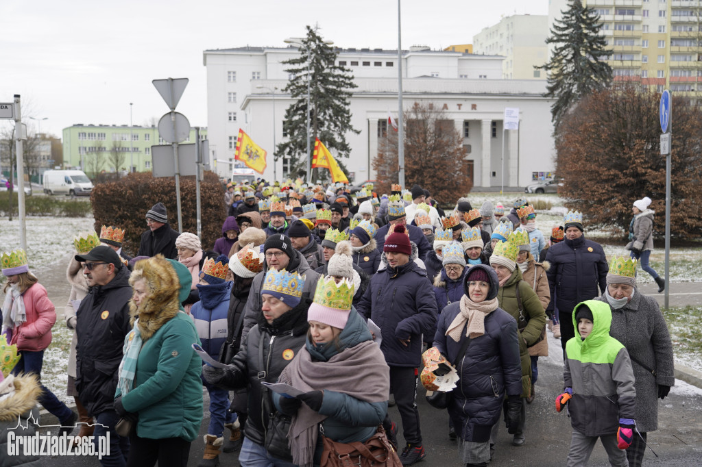 Ulicami Grudziądza po raz dziesiąty przemaszerował Orszak Trzech Króli