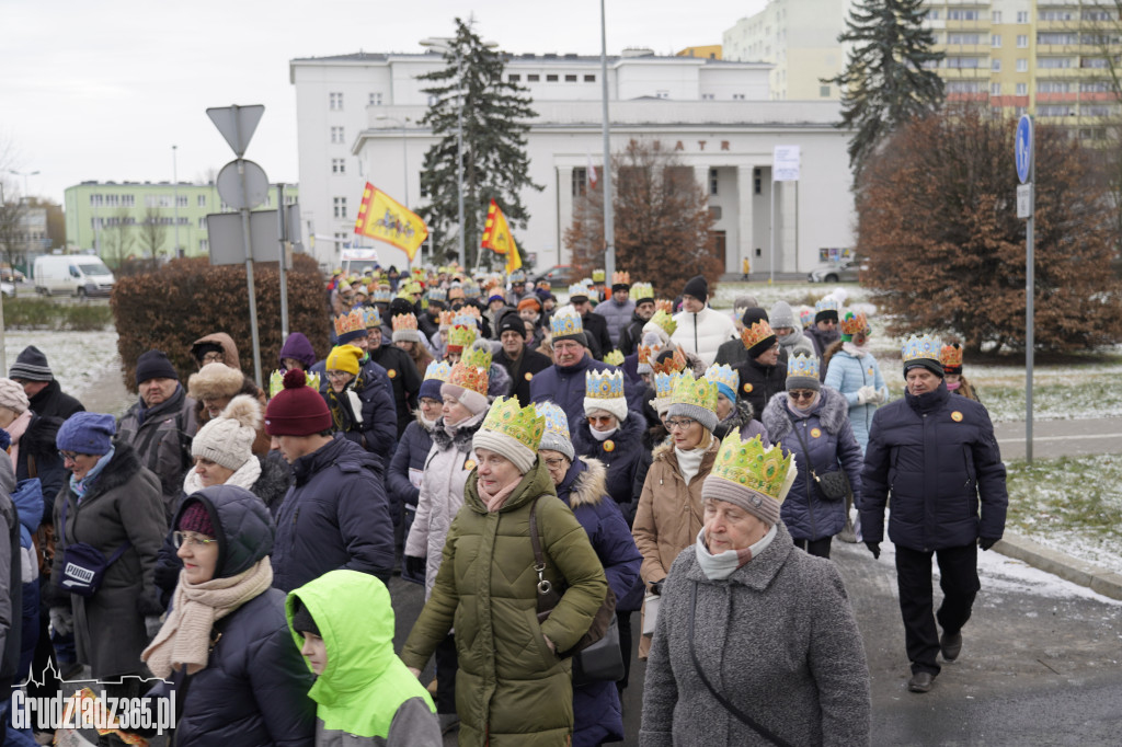 Ulicami Grudziądza po raz dziesiąty przemaszerował Orszak Trzech Króli