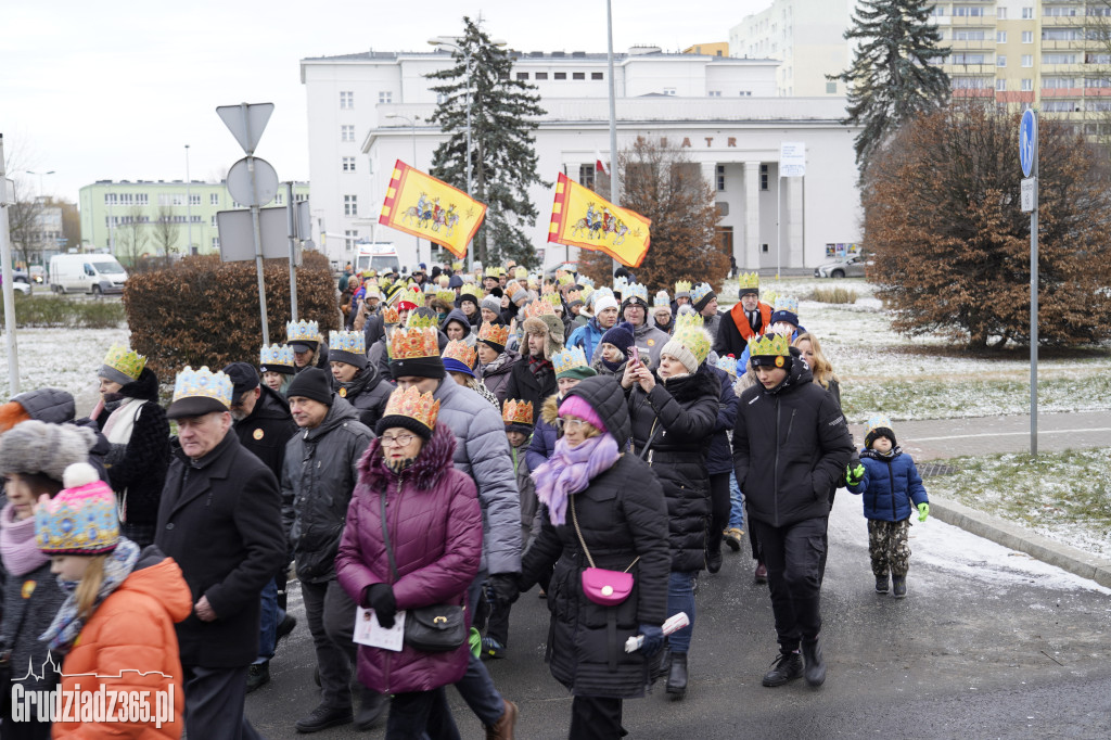 Ulicami Grudziądza po raz dziesiąty przemaszerował Orszak Trzech Króli