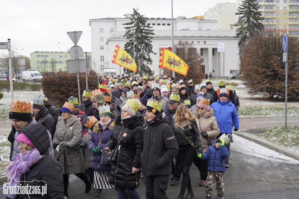 Ulicami Grudziądza po raz dziesiąty przemaszerował Orszak Trzech Króli
