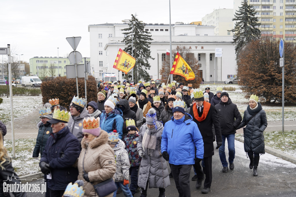 Ulicami Grudziądza po raz dziesiąty przemaszerował Orszak Trzech Króli