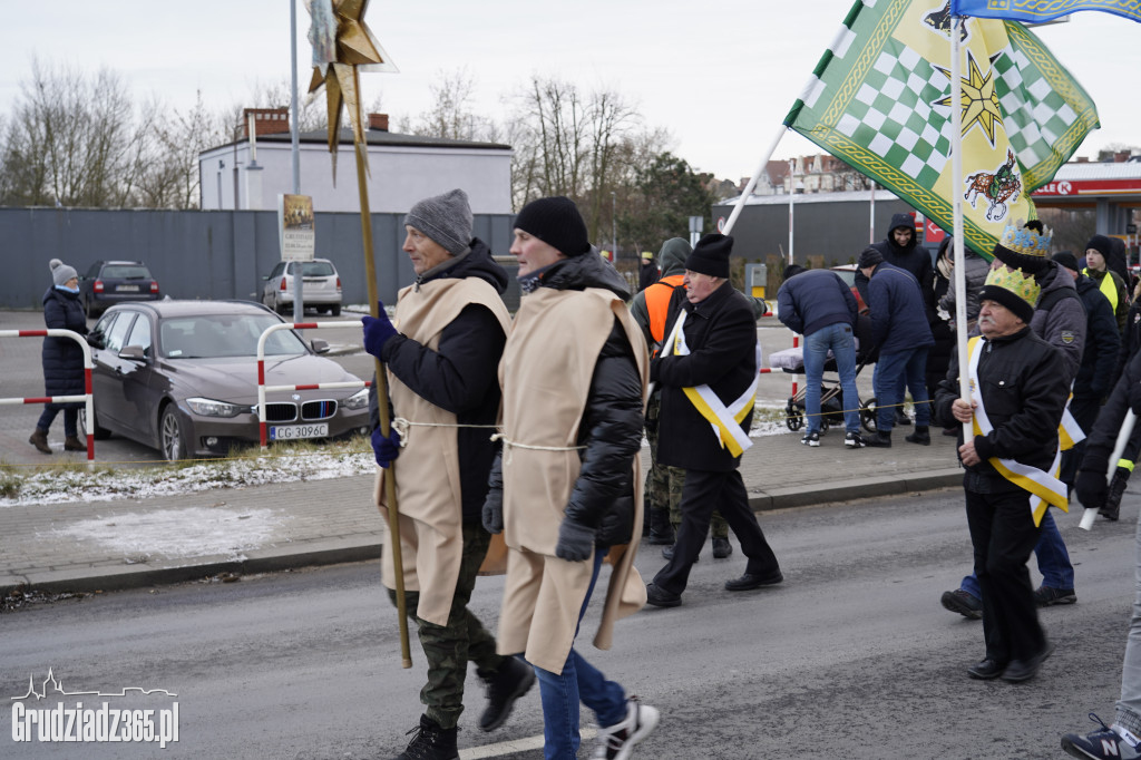 Ulicami Grudziądza po raz dziesiąty przemaszerował Orszak Trzech Króli
