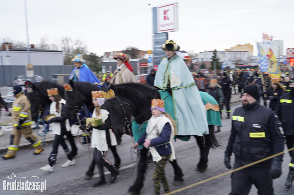Ulicami Grudziądza po raz dziesiąty przemaszerował Orszak Trzech Króli