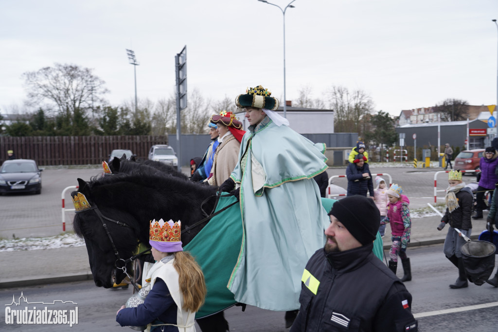 Ulicami Grudziądza po raz dziesiąty przemaszerował Orszak Trzech Króli