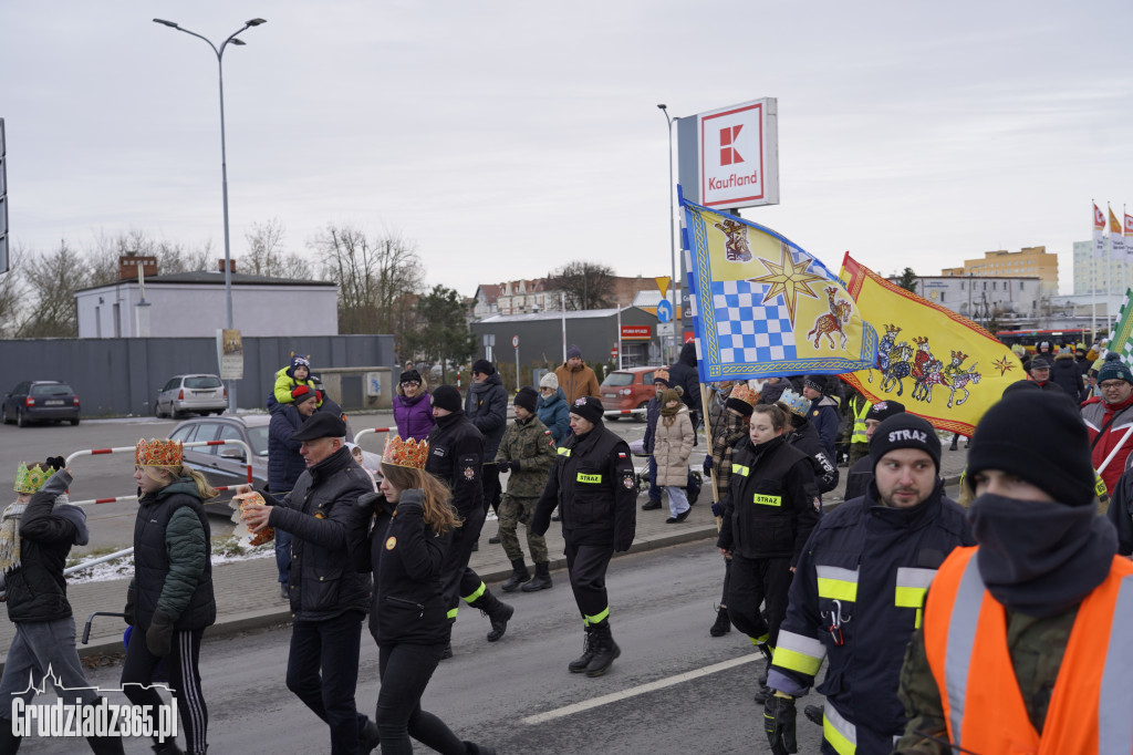 Ulicami Grudziądza po raz dziesiąty przemaszerował Orszak Trzech Króli
