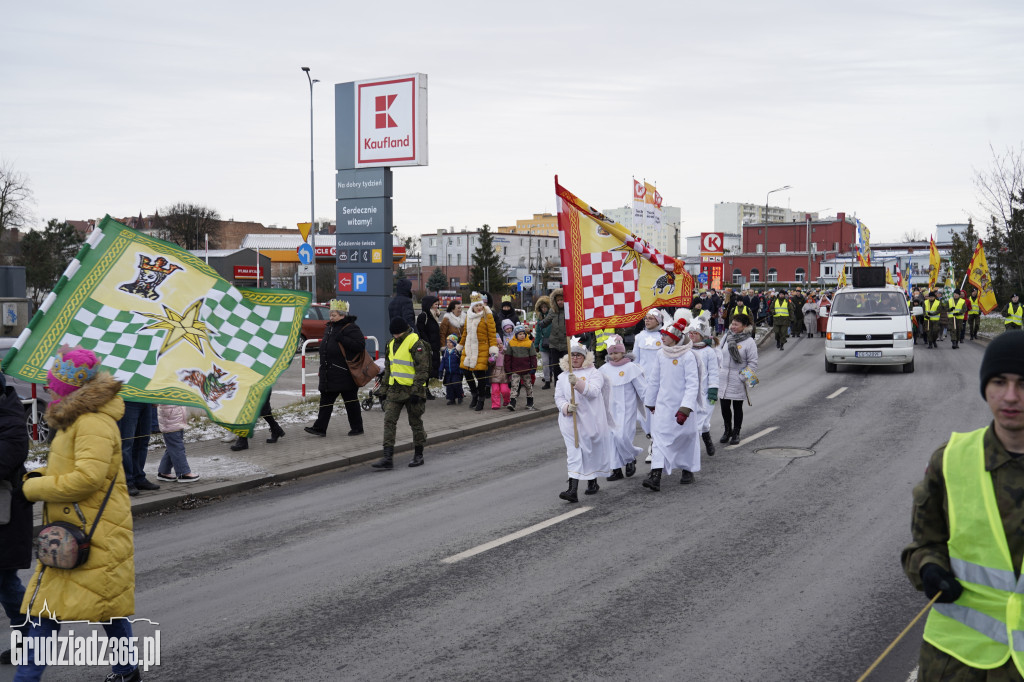 Ulicami Grudziądza po raz dziesiąty przemaszerował Orszak Trzech Króli