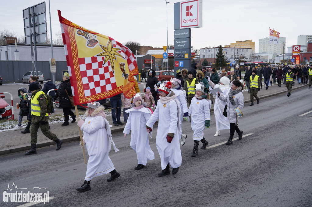 Ulicami Grudziądza po raz dziesiąty przemaszerował Orszak Trzech Króli