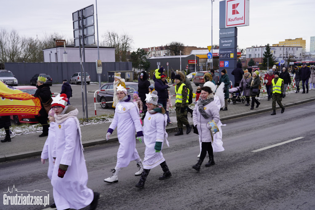 Ulicami Grudziądza po raz dziesiąty przemaszerował Orszak Trzech Króli