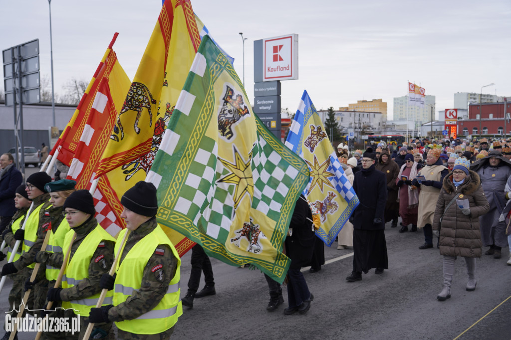Ulicami Grudziądza po raz dziesiąty przemaszerował Orszak Trzech Króli