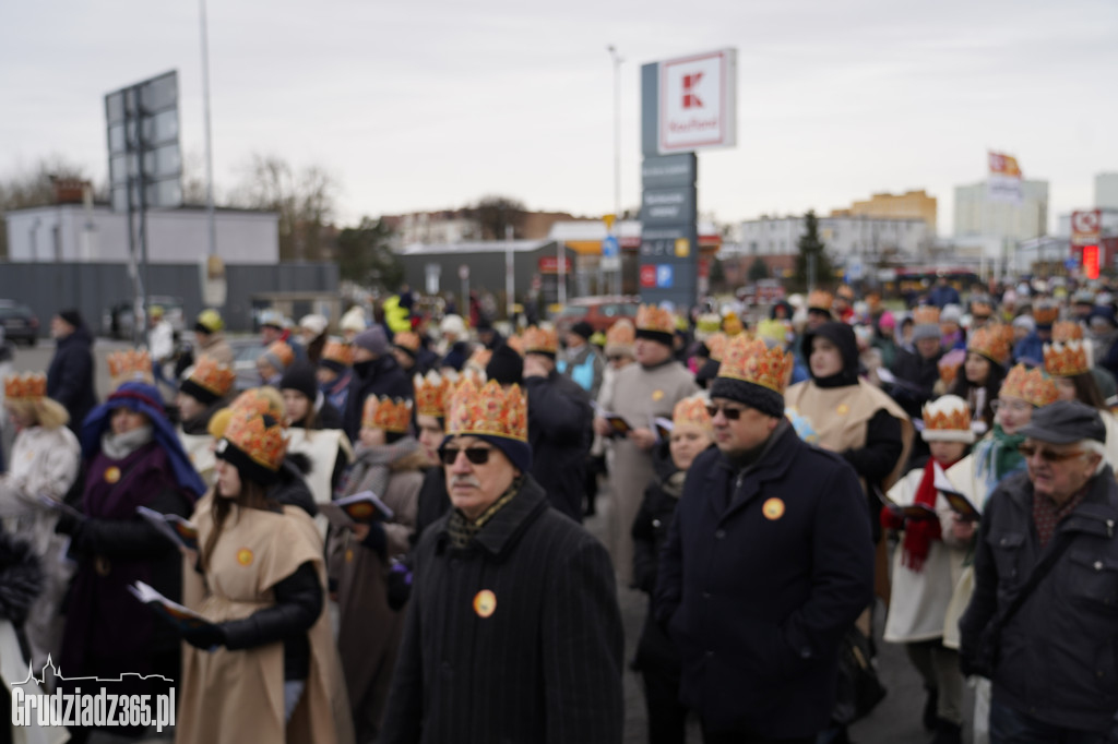Ulicami Grudziądza po raz dziesiąty przemaszerował Orszak Trzech Króli