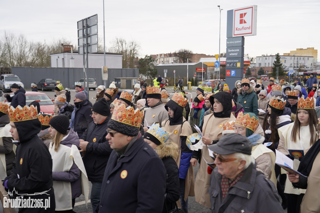 Ulicami Grudziądza po raz dziesiąty przemaszerował Orszak Trzech Króli