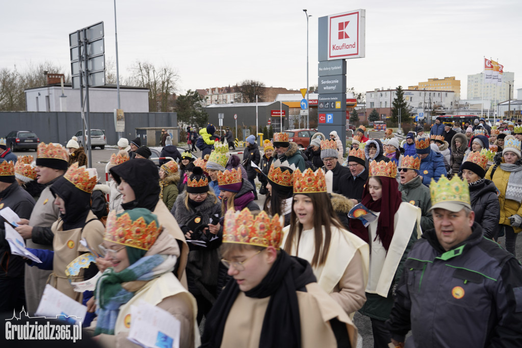 Ulicami Grudziądza po raz dziesiąty przemaszerował Orszak Trzech Króli