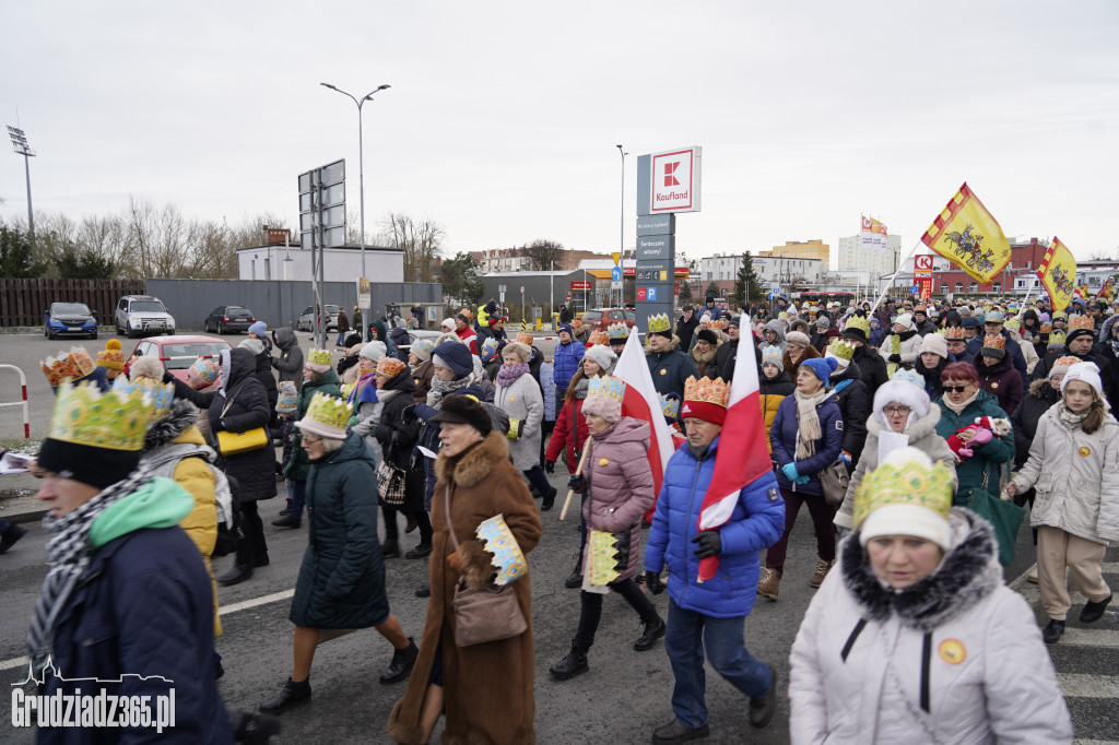 Ulicami Grudziądza po raz dziesiąty przemaszerował Orszak Trzech Króli