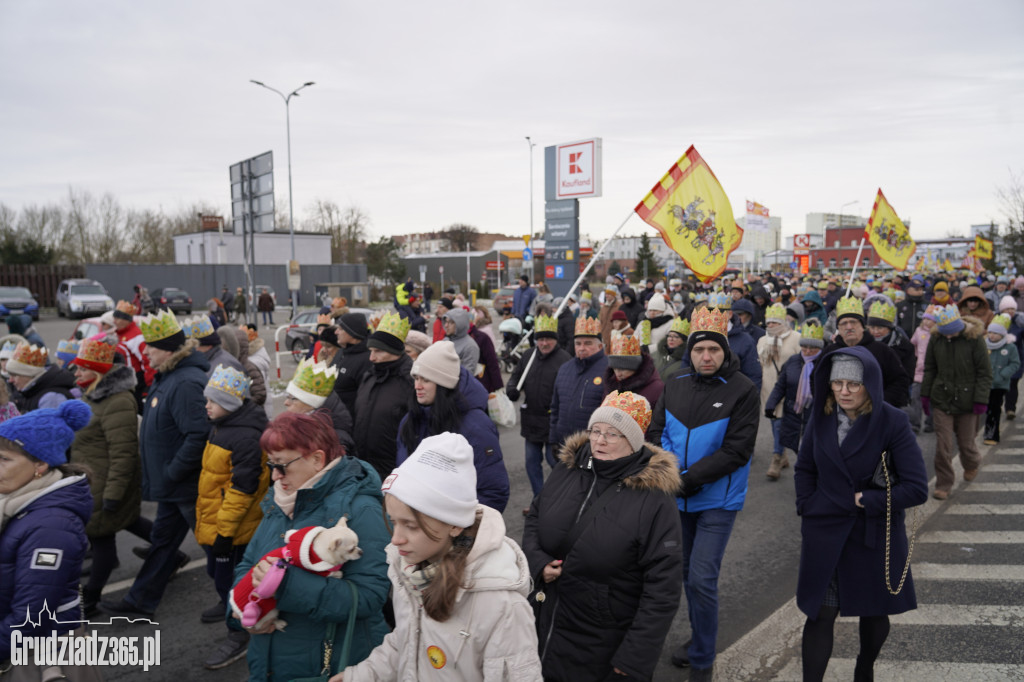 Ulicami Grudziądza po raz dziesiąty przemaszerował Orszak Trzech Króli