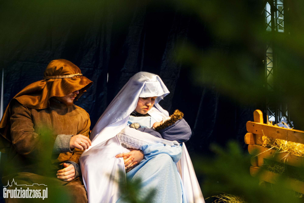 Ulicami Grudziądza po raz dziesiąty przemaszerował Orszak Trzech Króli