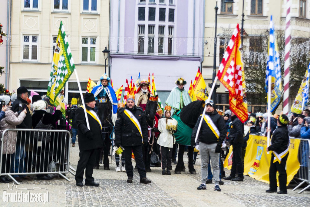 Ulicami Grudziądza po raz dziesiąty przemaszerował Orszak Trzech Króli
