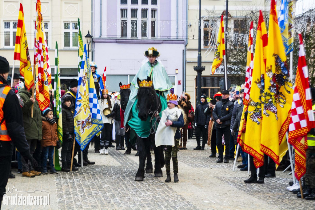 Ulicami Grudziądza po raz dziesiąty przemaszerował Orszak Trzech Króli