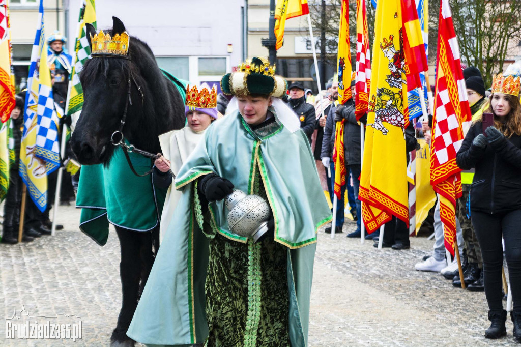 Ulicami Grudziądza po raz dziesiąty przemaszerował Orszak Trzech Króli