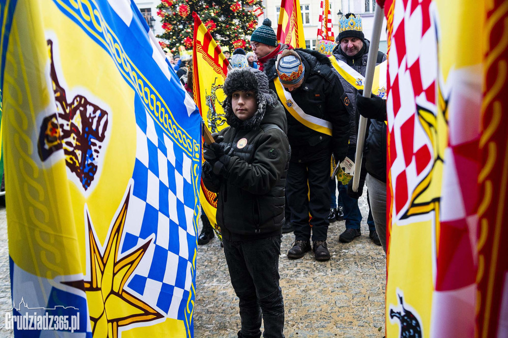 Ulicami Grudziądza po raz dziesiąty przemaszerował Orszak Trzech Króli