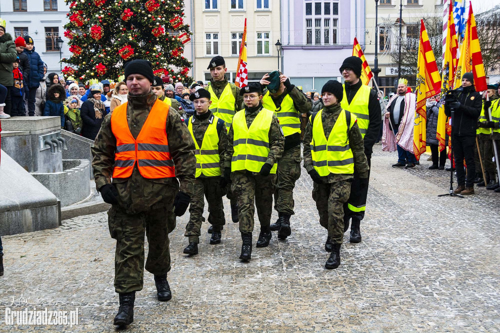 Ulicami Grudziądza po raz dziesiąty przemaszerował Orszak Trzech Króli