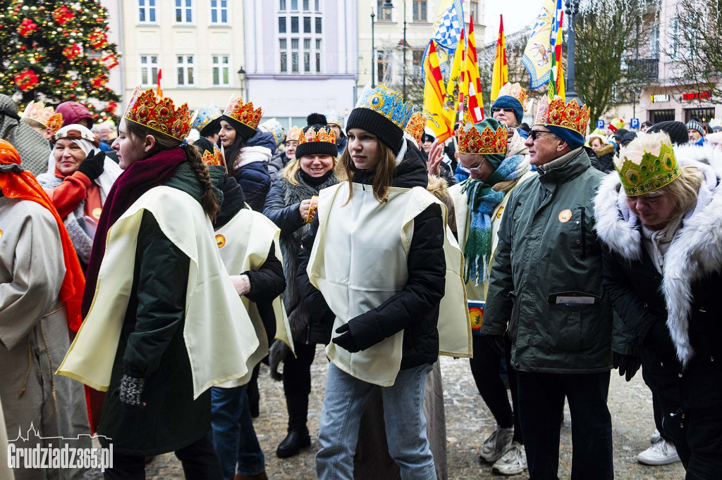 Ulicami Grudziądza po raz dziesiąty przemaszerował Orszak Trzech Króli