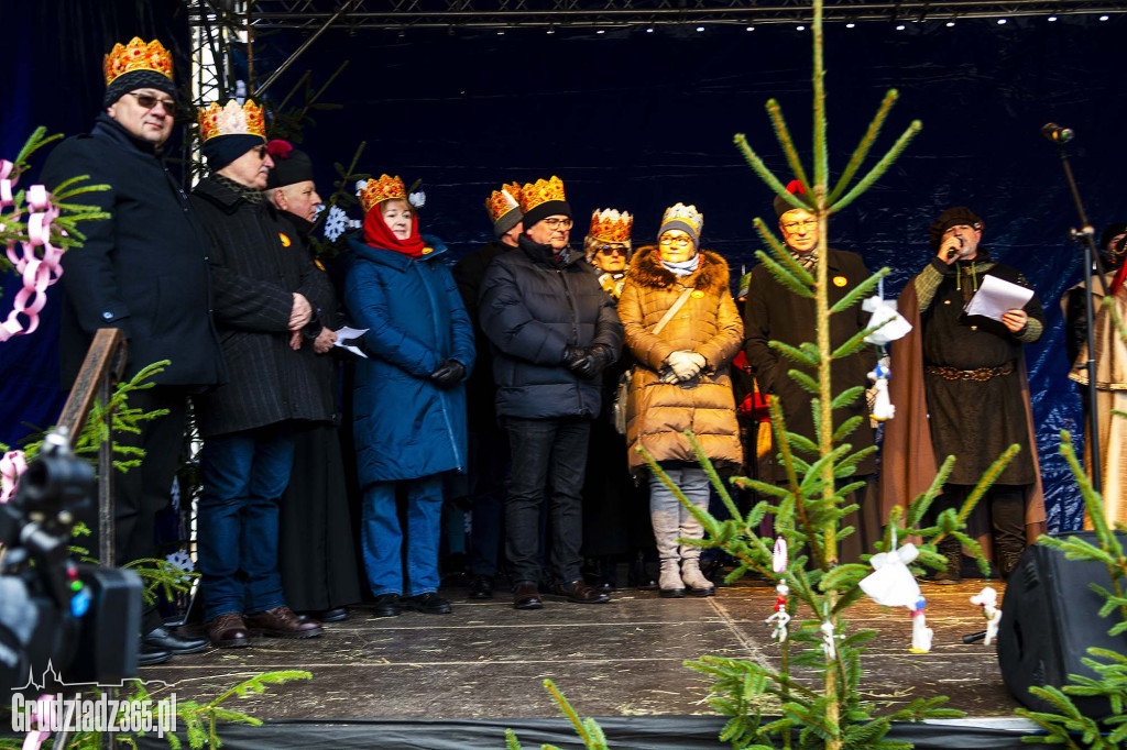 Ulicami Grudziądza po raz dziesiąty przemaszerował Orszak Trzech Króli