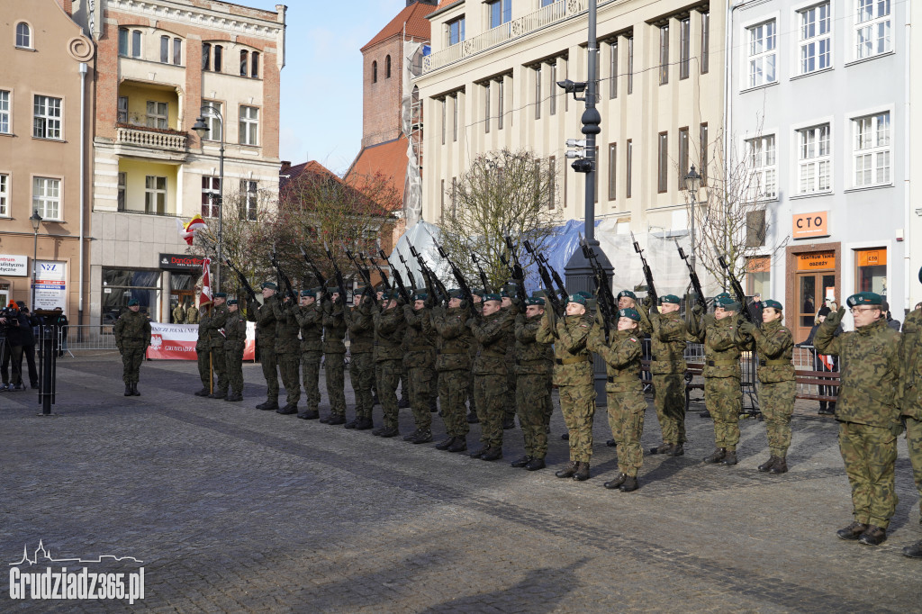 104. rocznica powrotu Grudziądza do Polski. Uroczystości na Rynku