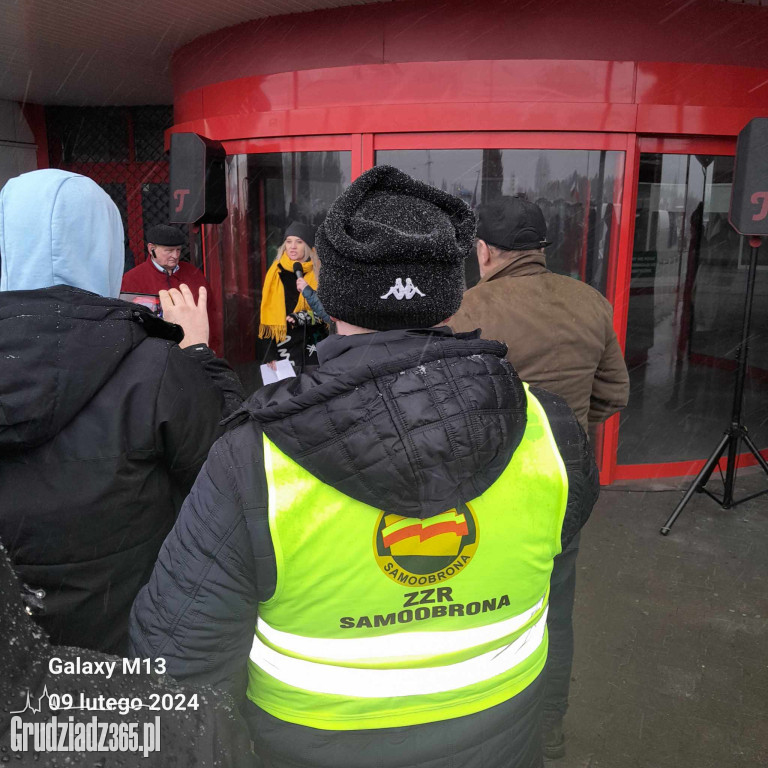 Trwa protest rolników, są blokady dróg w Grudziądzu - zdjęcia