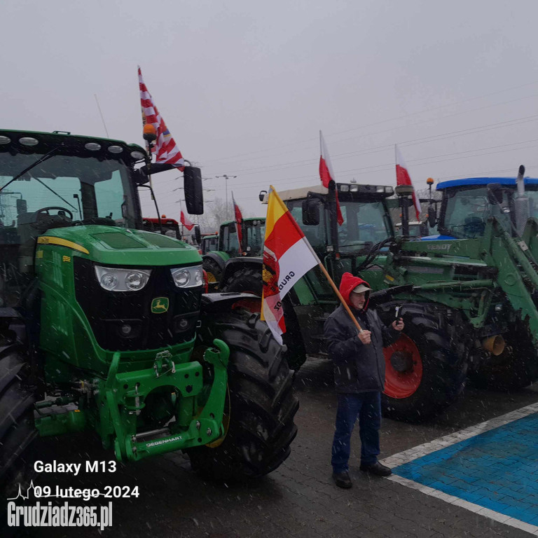 Trwa protest rolników, są blokady dróg w Grudziądzu - zdjęcia