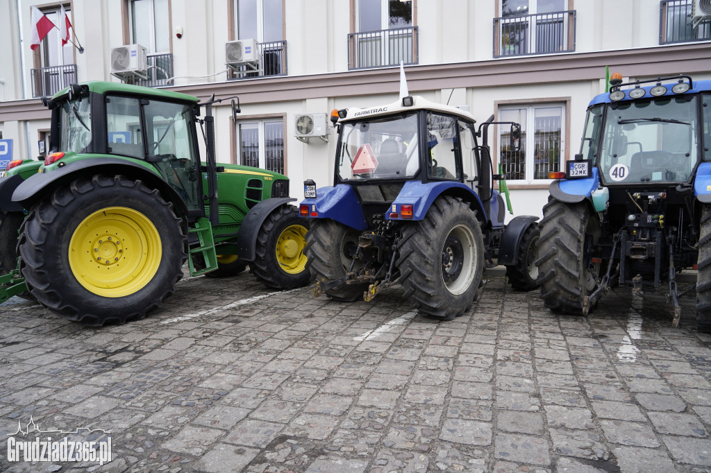 Protest rolników w Grudziądzu, utrudnienia w centrum miasta