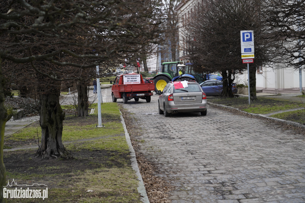 Protest rolników w Grudziądzu, utrudnienia w centrum miasta