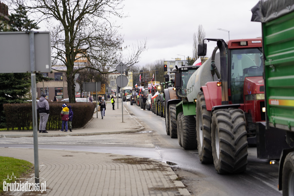 Protest rolników w Grudziądzu, utrudnienia w centrum miasta
