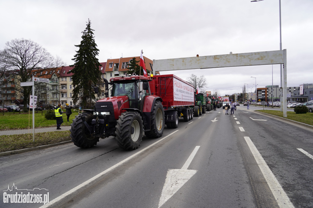 Protest rolników w Grudziądzu, utrudnienia w centrum miasta