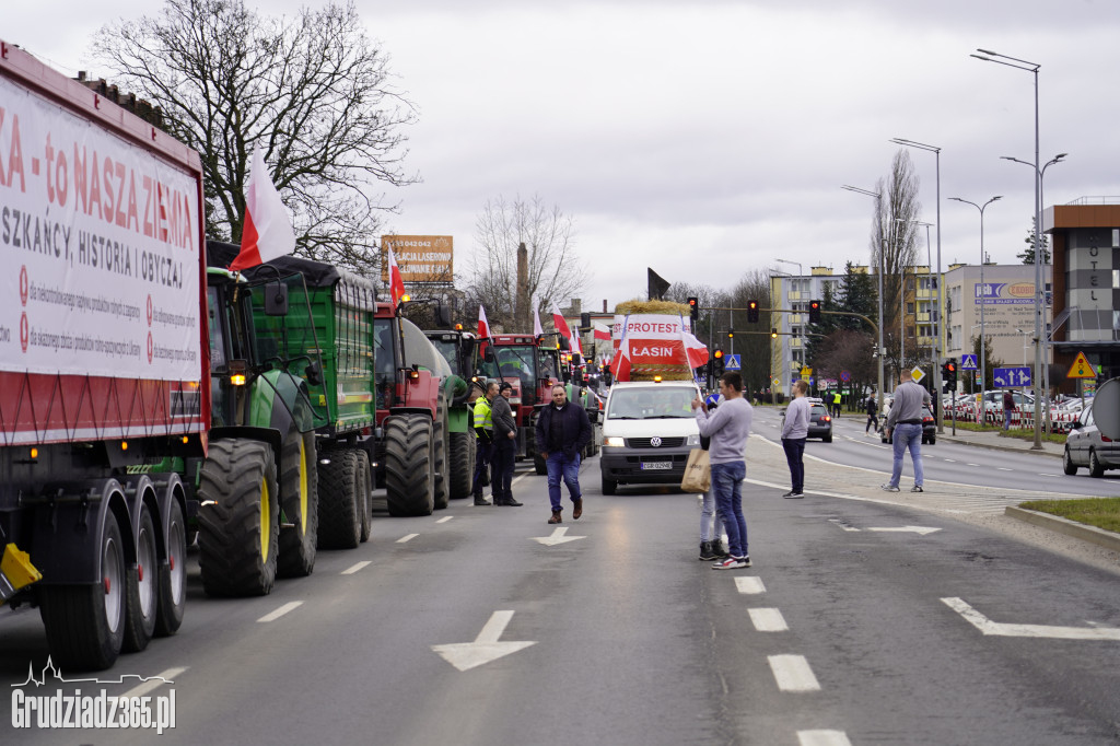 Protest rolników w Grudziądzu, utrudnienia w centrum miasta