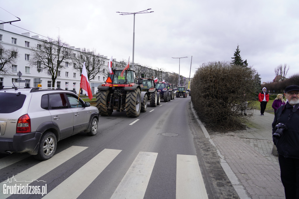 Protest rolników w Grudziądzu, utrudnienia w centrum miasta
