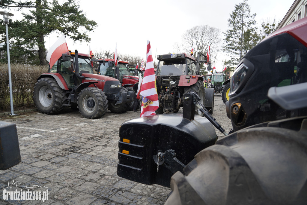 Protest rolników w Grudziądzu, utrudnienia w centrum miasta