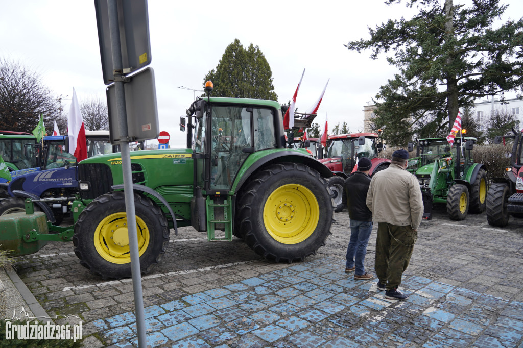 Protest rolników w Grudziądzu, utrudnienia w centrum miasta
