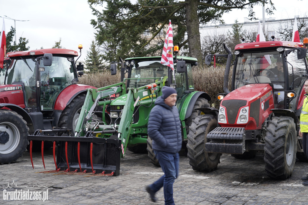 Protest rolników w Grudziądzu, utrudnienia w centrum miasta