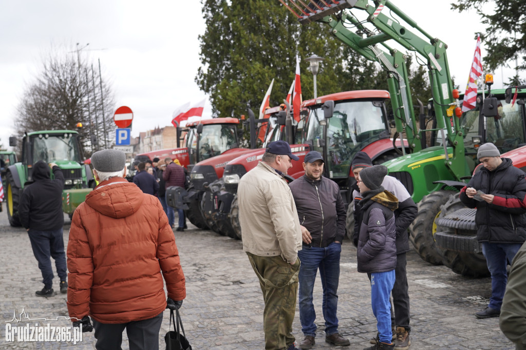 Protest rolników w Grudziądzu, utrudnienia w centrum miasta