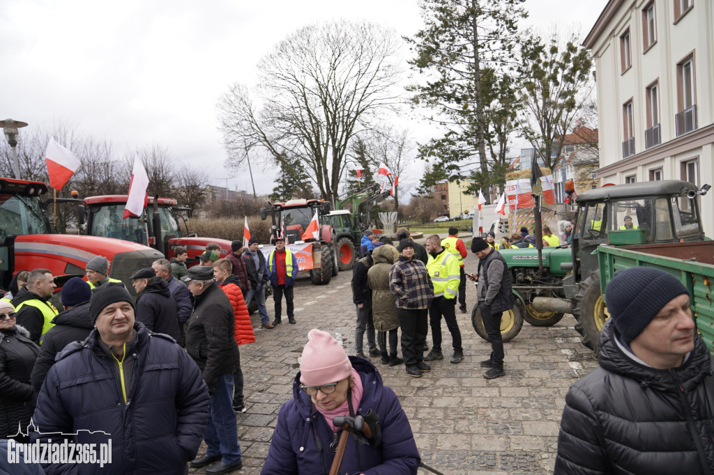 Protest rolników w Grudziądzu, utrudnienia w centrum miasta